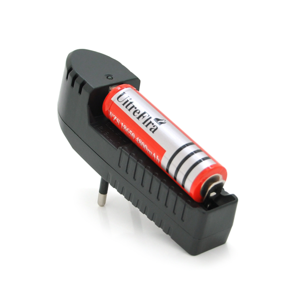 Лазерна указка Laser009, з лазером червоного кольору, живлення від акумулятора Li-ion 18650