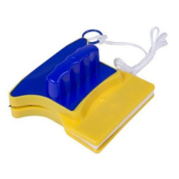 Магнітна щітка для миття вікон з двох сторін